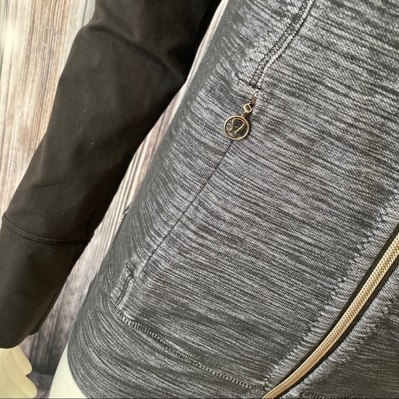 Lululemon Daily Yoga Jacket - Picture 5 of 9